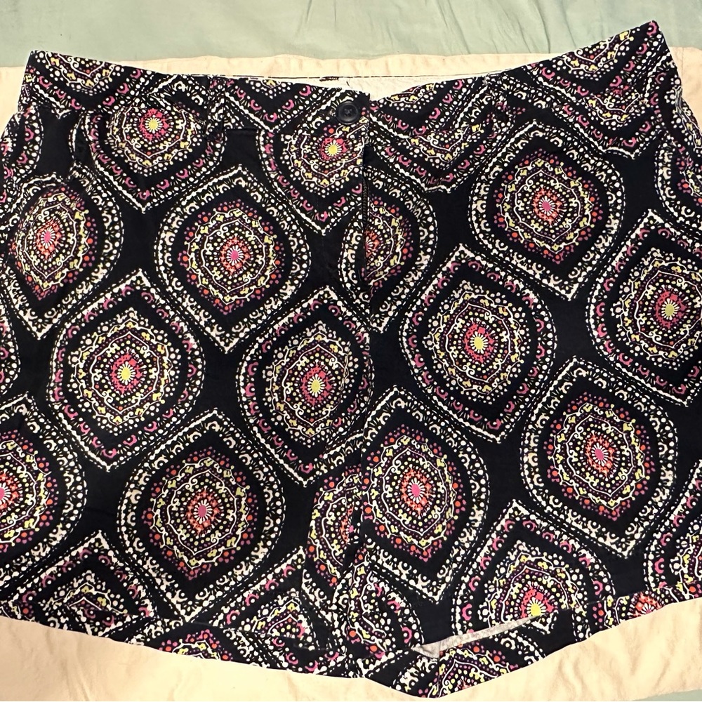 Crown & Ivy Caroline Shorts Sz 18